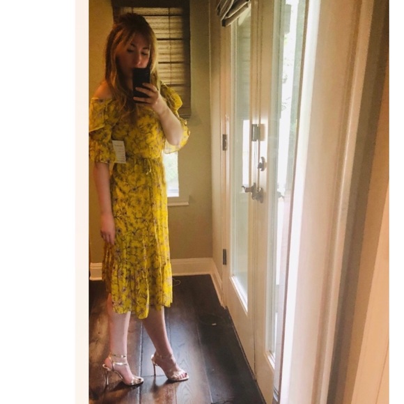 Avec Le Filles Yellow Floral Dress - Picture 3 of 11